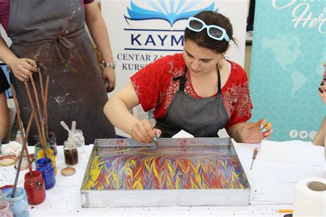 KAYMEKten Mostardaki öğrencilere ebru atölye çalışması